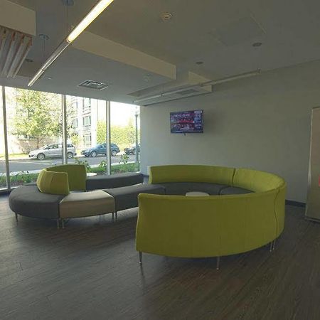 Queen'S University - David C. Smith House - Campus Accommodation คิงสตัน ภายนอก รูปภาพ