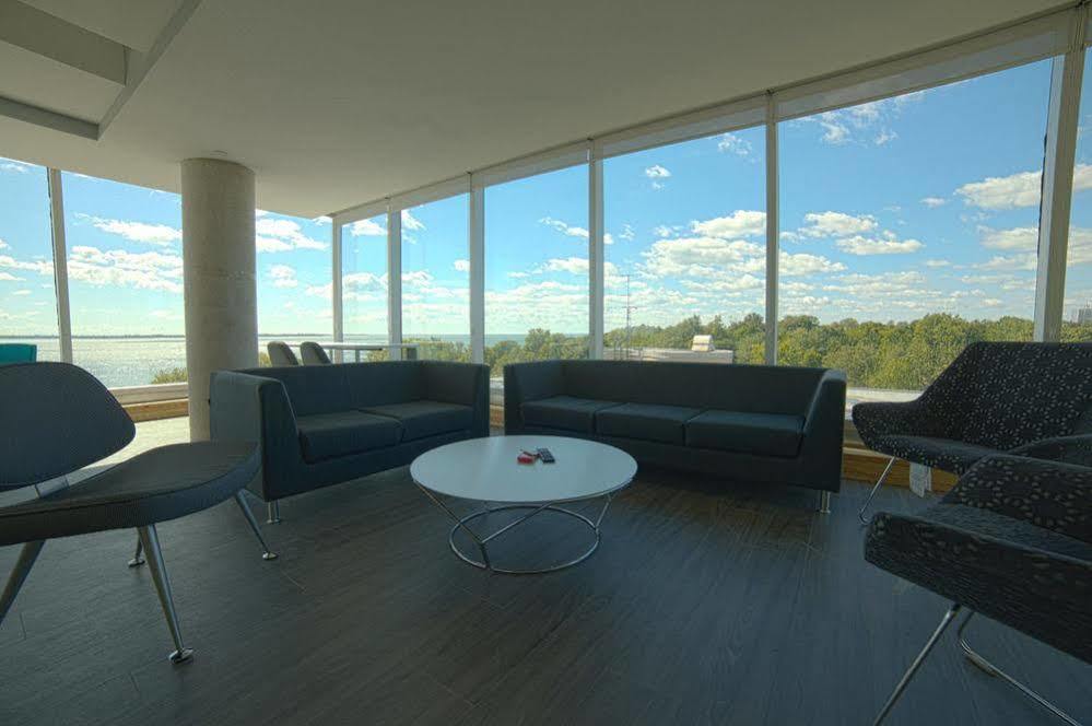 Queen'S University - David C. Smith House - Campus Accommodation คิงสตัน ภายนอก รูปภาพ